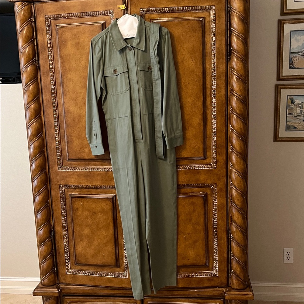 J Crew adorable khaki jumpsuit. Worn once, dry cleaned. Matching  belt